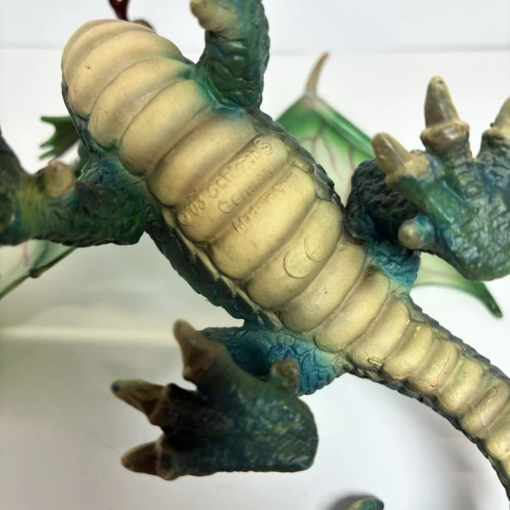2003 Mythical Green Dragon Figure by Schleich World of Knights 5.5